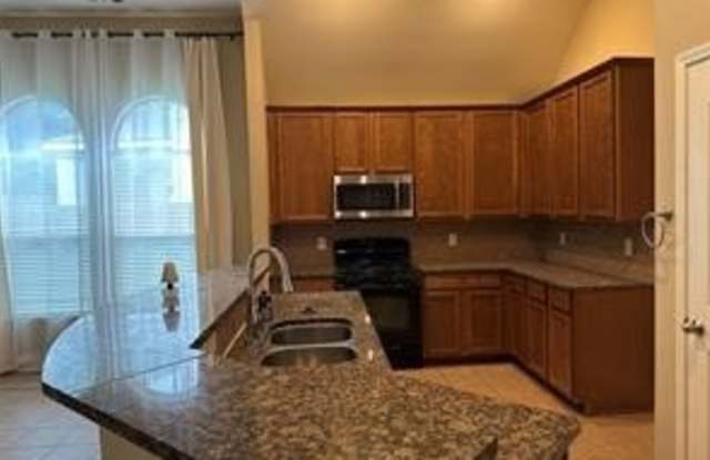 3103 Spanish Oak Trail Gallery 4