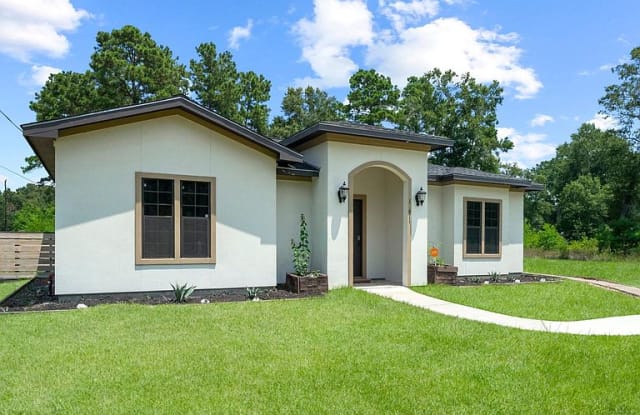 11611 Walraven Dr, Huffman, TX 77336 - 11611 Walraven Drive, Houston, TX 77336