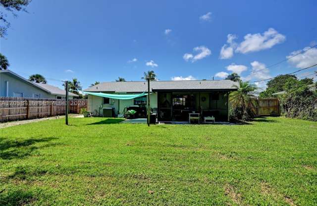 2523 Wabash Dr Gallery 2