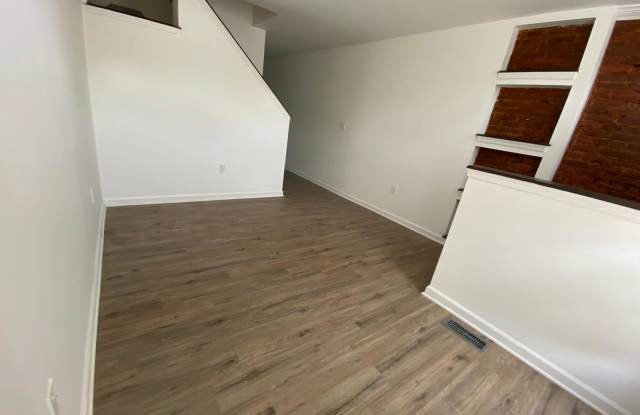 1545 North Fulton Avenue Gallery 4