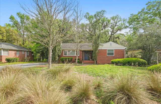 Live in highly desired San Marco photos photos