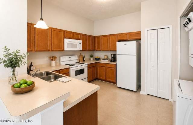 1423 MANOTAK POINT Drive Gallery 3