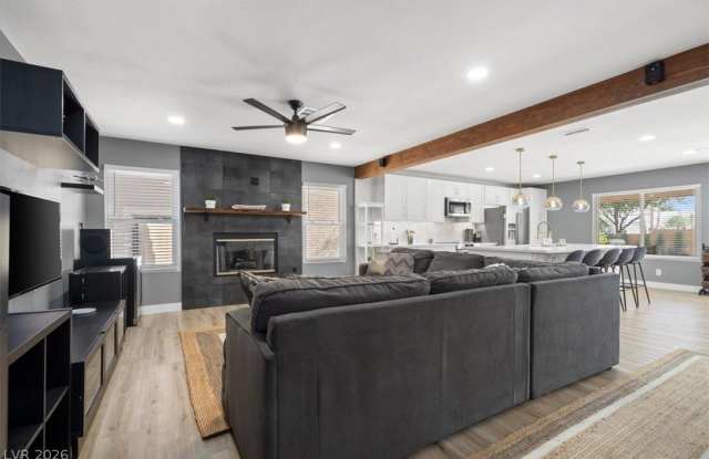 8325 Sky Canyon Court Gallery 4