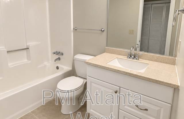 2132 Valley Oaks Dr SE Gallery 4