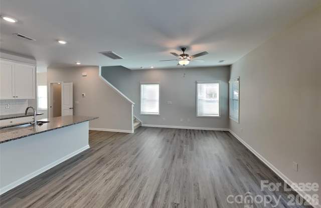 6013 Dutton Drive Gallery 3