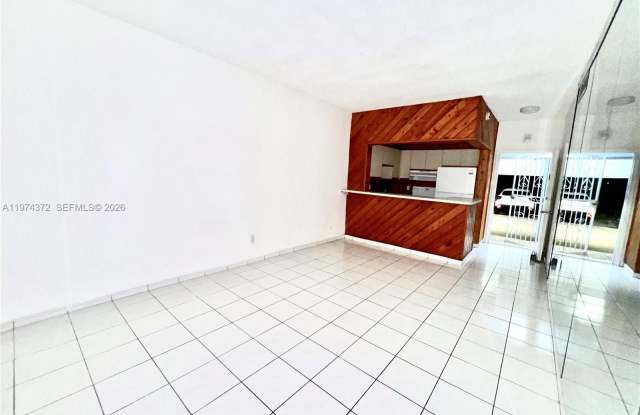 4370 NW 11th St photos photos