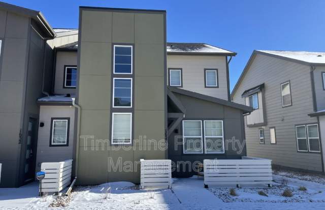 1626 Rose Quartz Heights Gallery 1