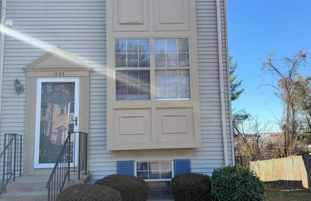 1935 WINSLOW CT - 1935 Winslow Court, Marumsco, VA 22191