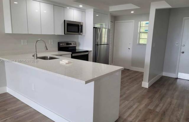 1680 NE 191st St photos photos