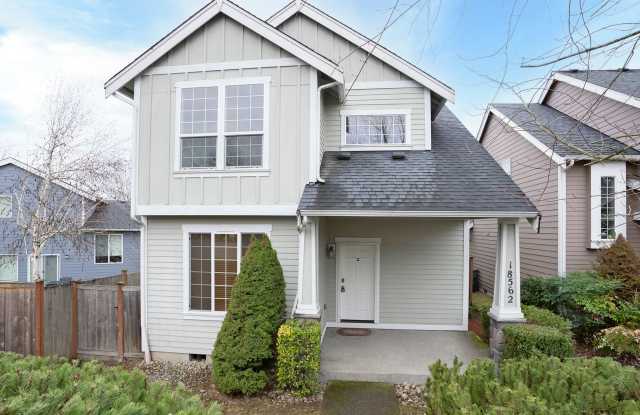 Modern 4 Bedroom, 2.5 Bath Home In Silver Creek w/AC photos photos