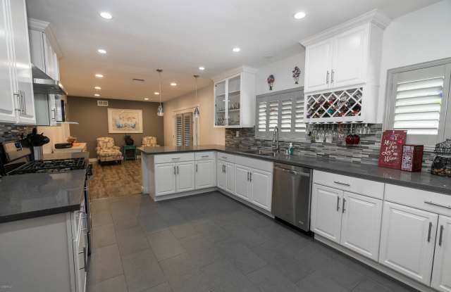 178 E Janss Road Gallery 3