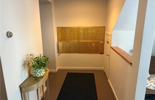 25 Water Street Gallery 4