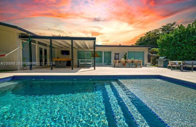 18800 Belmont Dr Gallery 2