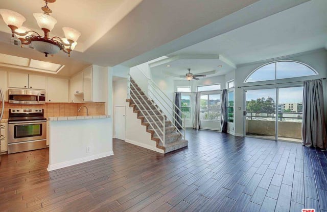 4230 COLFAX Avenue - 4230 Colfax Avenue, Los Angeles, CA 91604