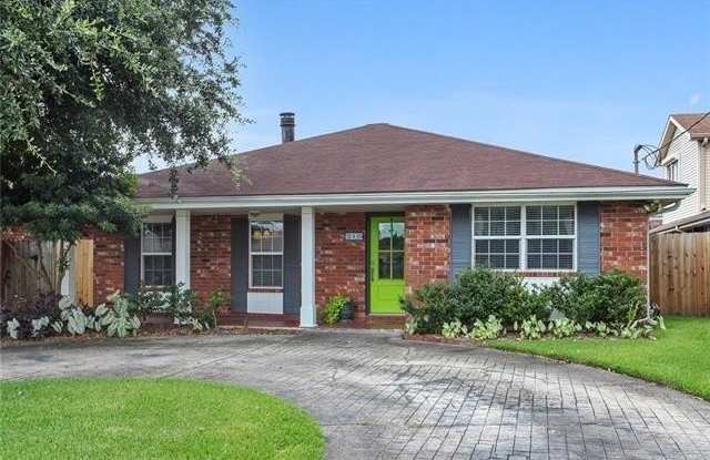 2005 SATSUMA Avenue photos photos