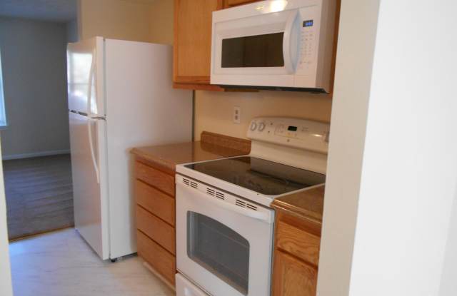 3657 WOODHAVEN COURT Gallery 4