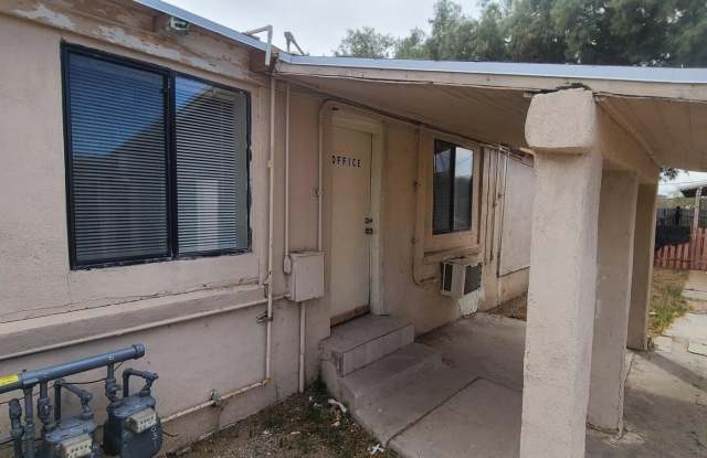 345 E Teton Road unit: Studio photos photos