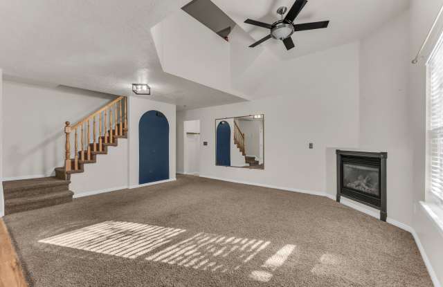 564 Sellwood Court - 1 Gallery 1