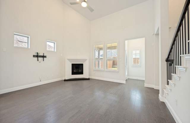 808 Mathew Drive Gallery 2