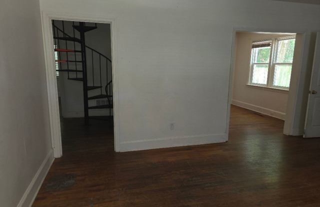 1503 Laurel Street Gallery 4