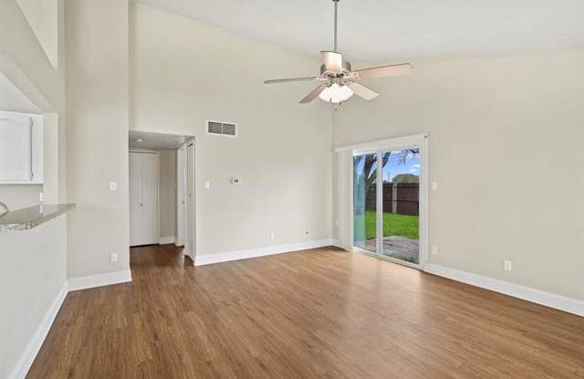9501 Timberbluff Circle Gallery 4
