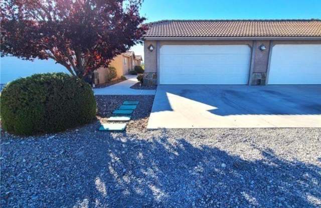 1360 Pocahontas Avenue - 1360 Pocahontas Avenue, Pahrump, NV 89048