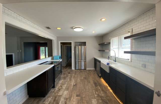 BEAUTIFUL 3 Bedroom 2 Bath home + Office Space, WILL NOT LAST! photos photos