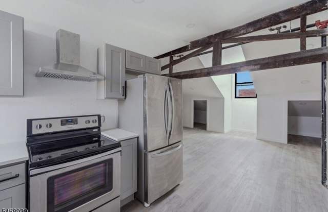 275 Main St photos photos