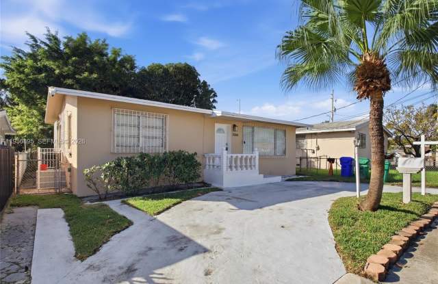 3380 NW 14th St photos photos