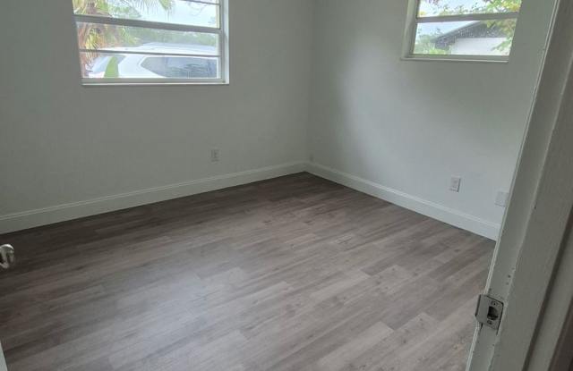 RENOVATED Home for Rent 3 Bedroom / 2 Bath Gallery 4