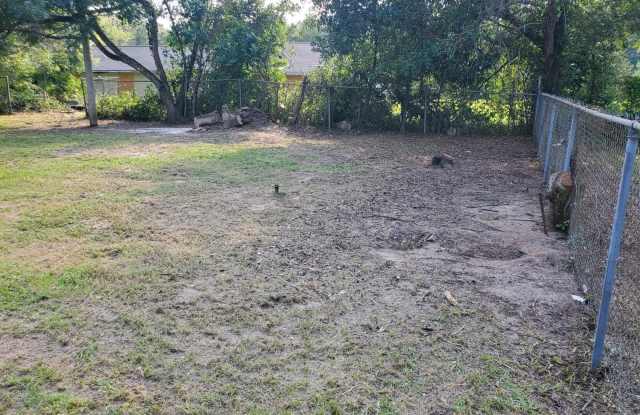 1009 Swift St photos photos