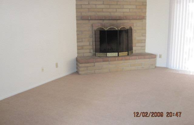 Southwest Home for Rent Gallery 4