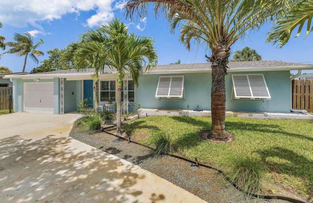 18955 Se Fearnley Dr - 18955 Southeast Fearnley Drive, Martin County, FL 33469