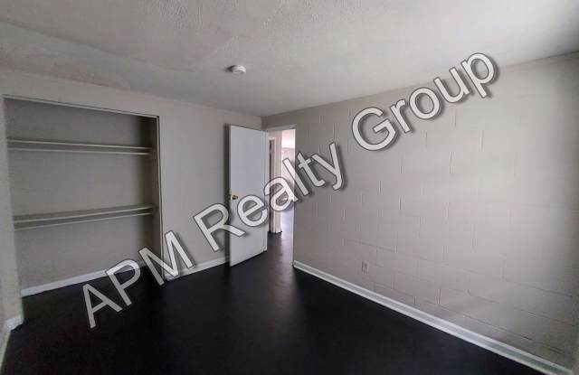 Renovated two bedroom near Harden Street - 50% off first month's rent! photos photos Renovated two bedroom near Harden Street - 50% off first month's rent! photos photos