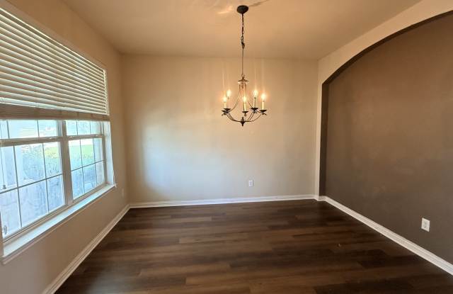 612 Dyann Dr Gallery 2