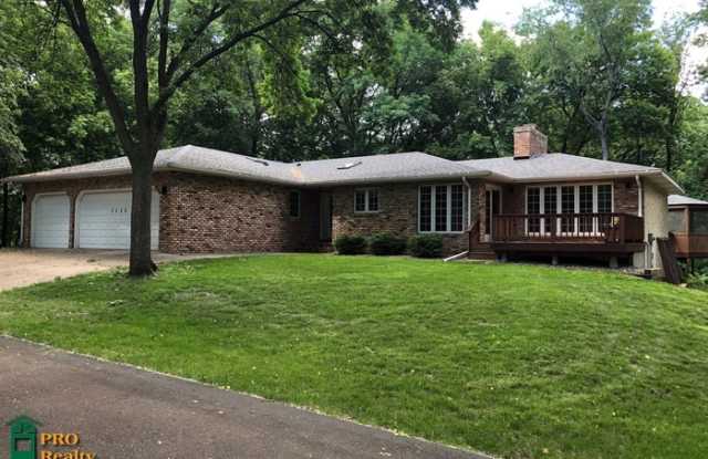 3322 Emmert Street - 3322 Emmert Street, Shoreview, MN 55126