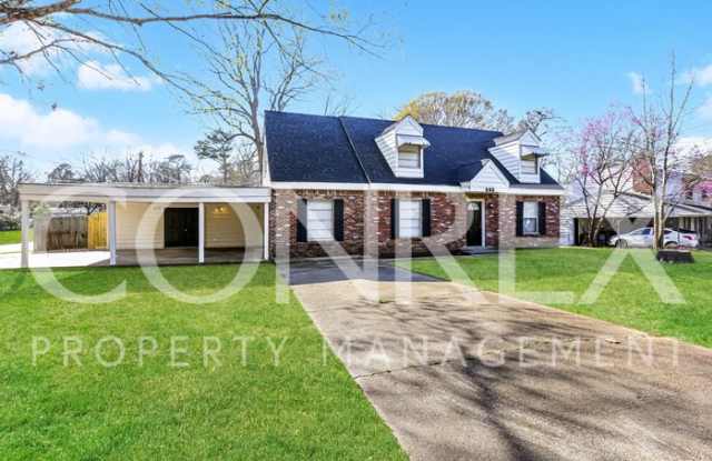 545 Bellevue Street - 545 Bellevue Street, Clinton, MS 39056