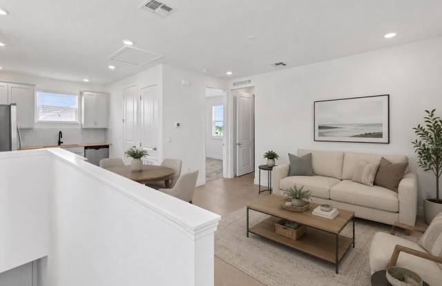 9711 UNDSET Alley Gallery 2