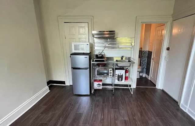 735 Hancock St photos photos