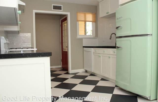 7226 Arillo St Gallery 2