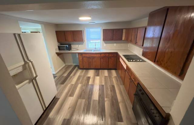 216 W 12 Street photos photos