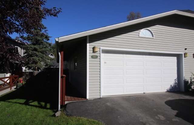 2 Bedroom Eagle River Condo w/ Fenced Yard! - 16611 River's Edge Lane, Anchorage, AK 99577
