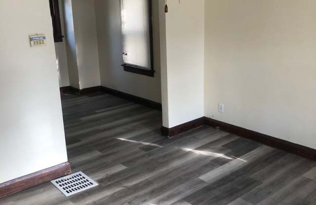 1/2 OFF 1ST MONTH RENT (move in month) West Toledo Home Gallery 3