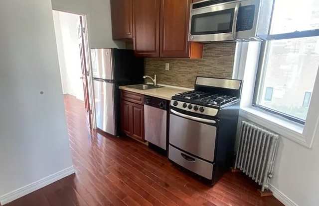 219 E 32nd St Apt 5B photos photos