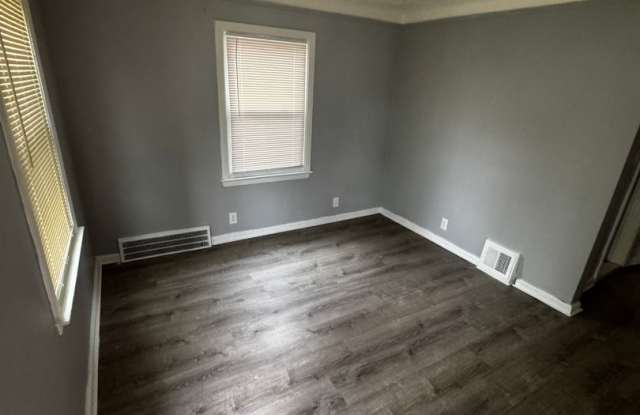 Beautifully updated large spacious home.  Great neighbors Gallery 3
