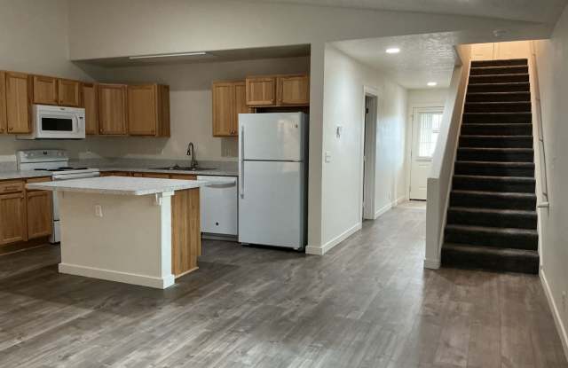 Shaw Pine 16662 photos photos Shaw Pine 16662 photos photos