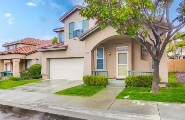 Desirable 3 Bedroom 2 Bath in Ivey Ridge Community! photos photos