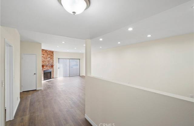 17522 Sherman Way - 17522 Sherman Way, Los Angeles, CA 91406
