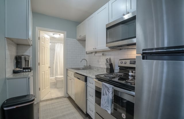 3811 Mercier St - 201 photos photos