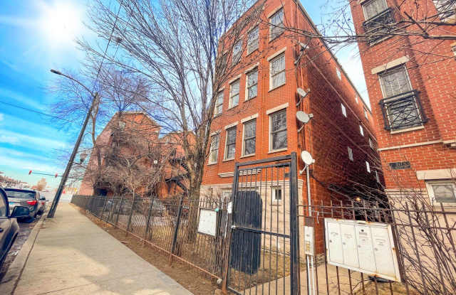 515 S Western Avenue Gallery 1